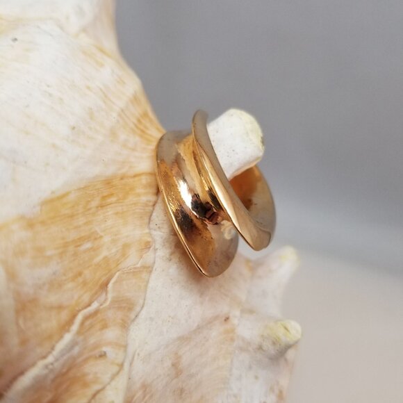 Pair Ear Saddles Rose Bronze Platform Plugs NWT 20mm 3/4 large gauges - Picture 3 of 3